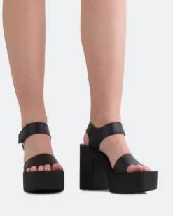 Platform|Strappy-L'INTERVALLE Amical Black Leather