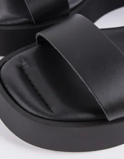 Platform-L'INTERVALLE Buttercup Black Leather