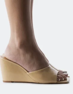 Wedges-L'INTERVALLE Toscana Camel Naplack