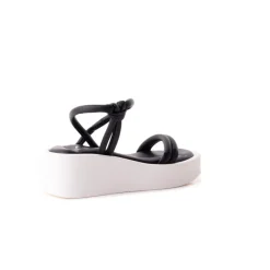 Strappy-L'INTERVALLE Yumiko Black Leather